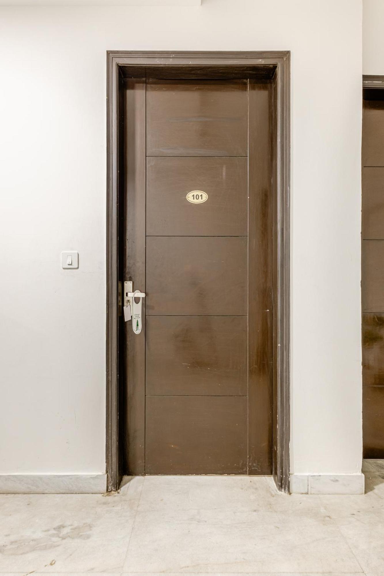 Lime Tree Service Apartment Golf Course Road, غورغاون المظهر الخارجي الصورة