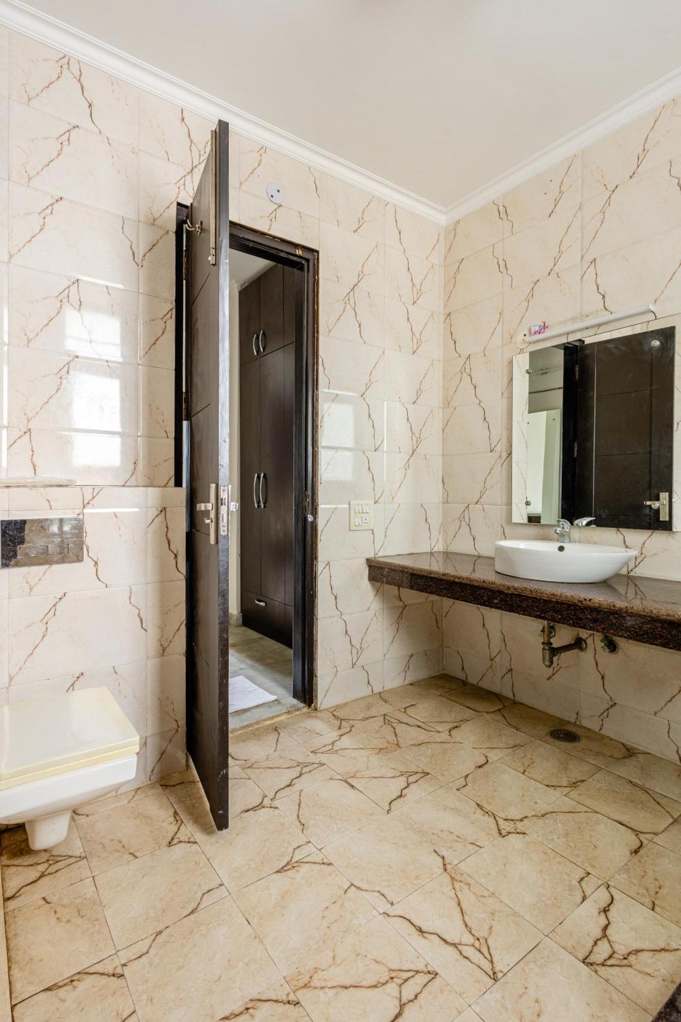 Lime Tree Service Apartment Golf Course Road, غورغاون المظهر الخارجي الصورة